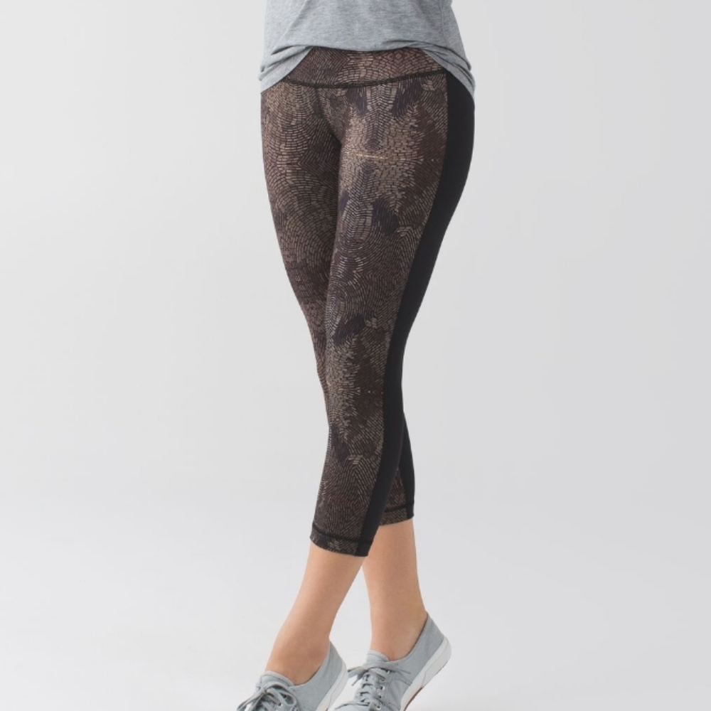 Lululemon Wunder Under Crop II